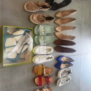 Show bundle with adida and converse